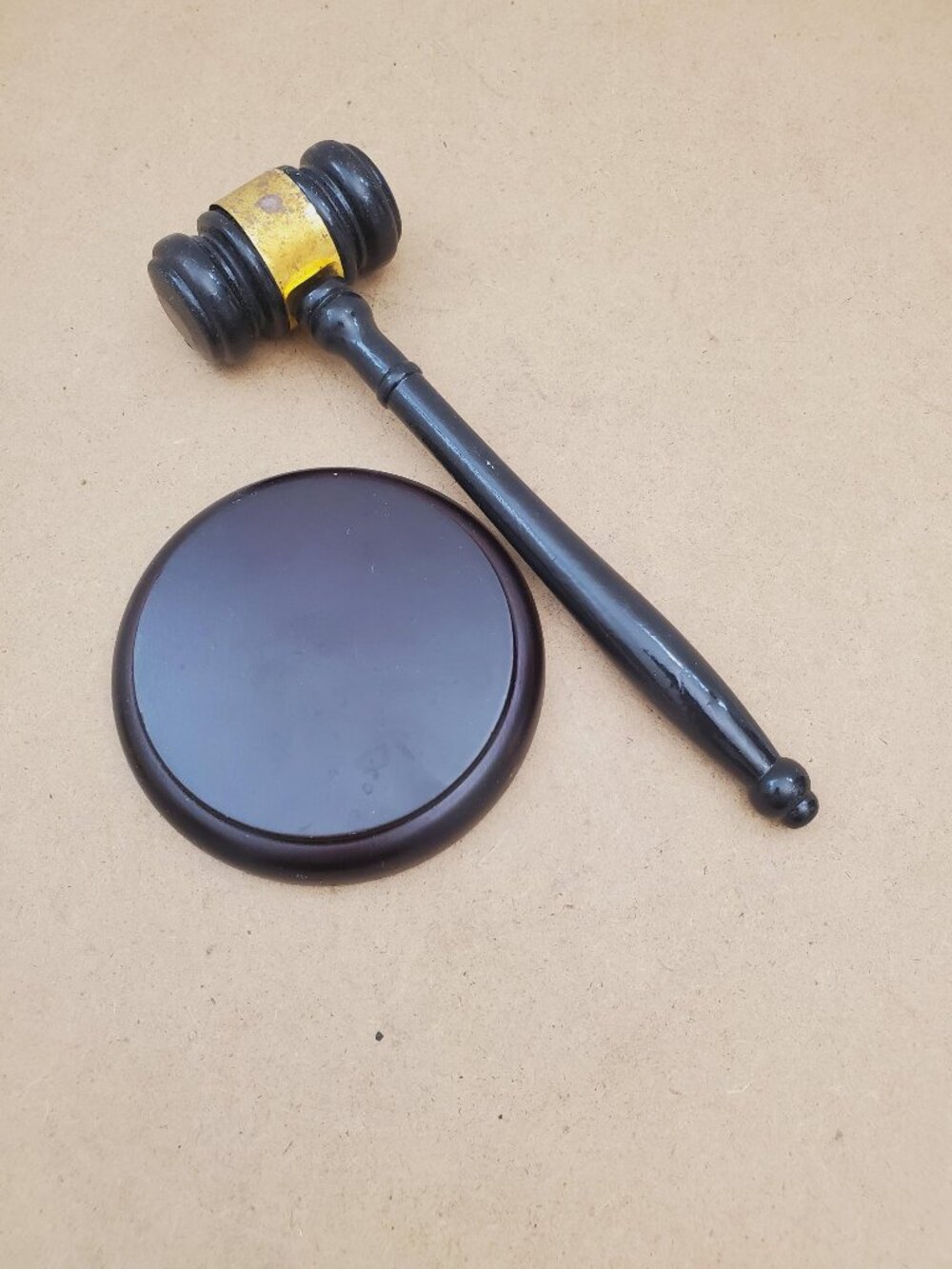 Vintage presents Vintage Judges Gavel
